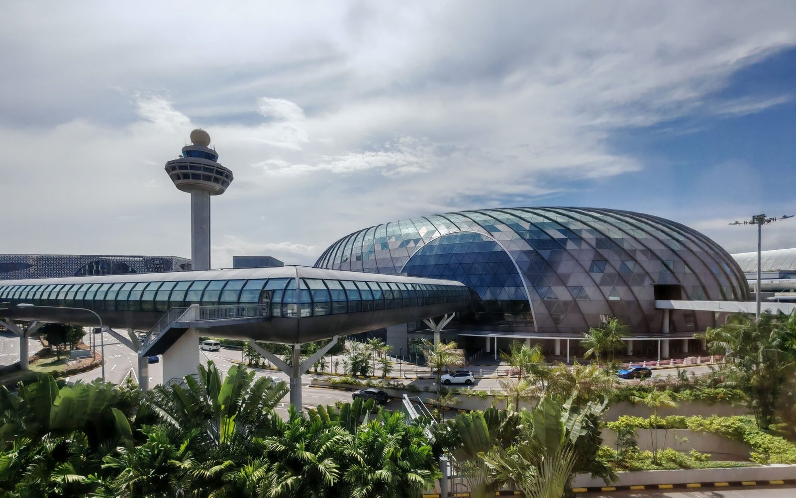 Changi Airport tower and the Jewel scaled